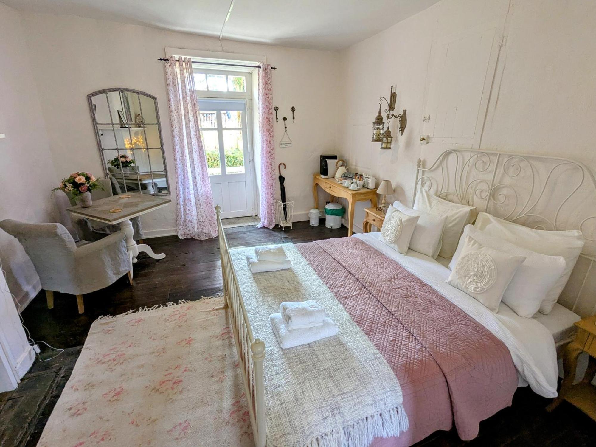 Sous Le Chateau Jumilhac-le-Grand Extérieur photo